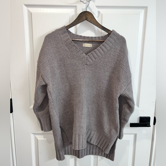 Oversized cute, fall sweater & cardigan - Picture 2 of 4